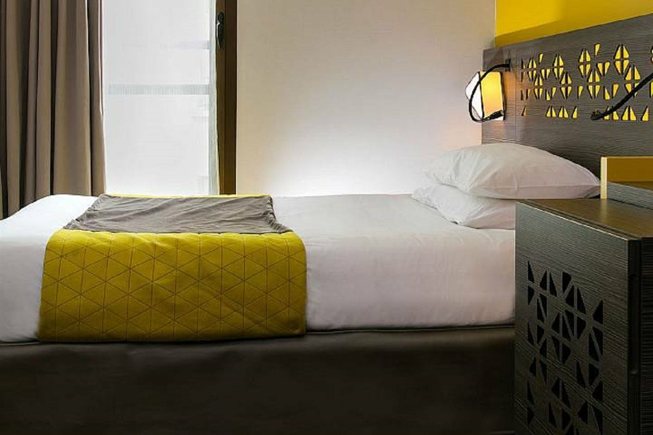 Hotel Eiffel Capitol Paris Bagian luar foto