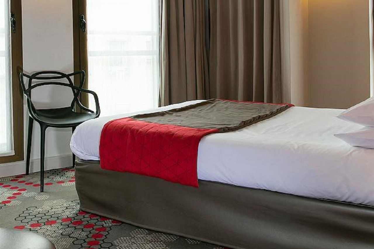 Hotel Eiffel Capitol Paris Bagian luar foto